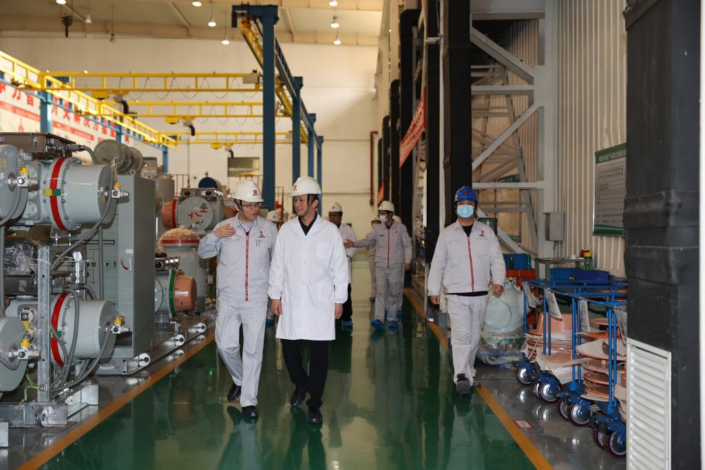 中国西电集团党委常委、中国西电党委常委、副总司理马玎一行调研尊龙时凯有限-尊龙时凯