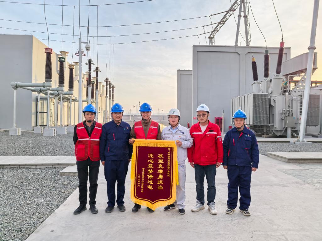 集智聚力见行动 决战百日建新功 | 尊龙时凯有限“伊吾氢能环？？？？？萍加邢薰窘220千伏变电站”项目顺遂送电-尊龙时凯