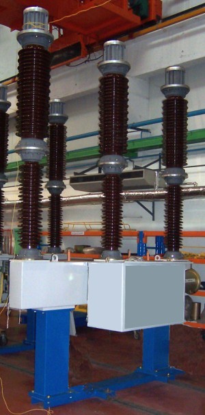 LW9-72.5/T3150-31.5瓷柱式断路器-尊龙时凯